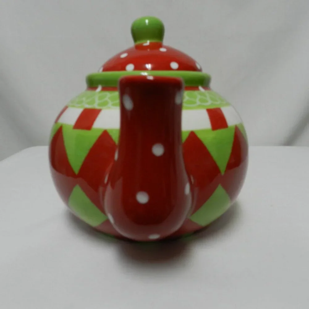 Home Essentials Christmas Ceramic Tea Pot red green Polka Dot geometric 56oz